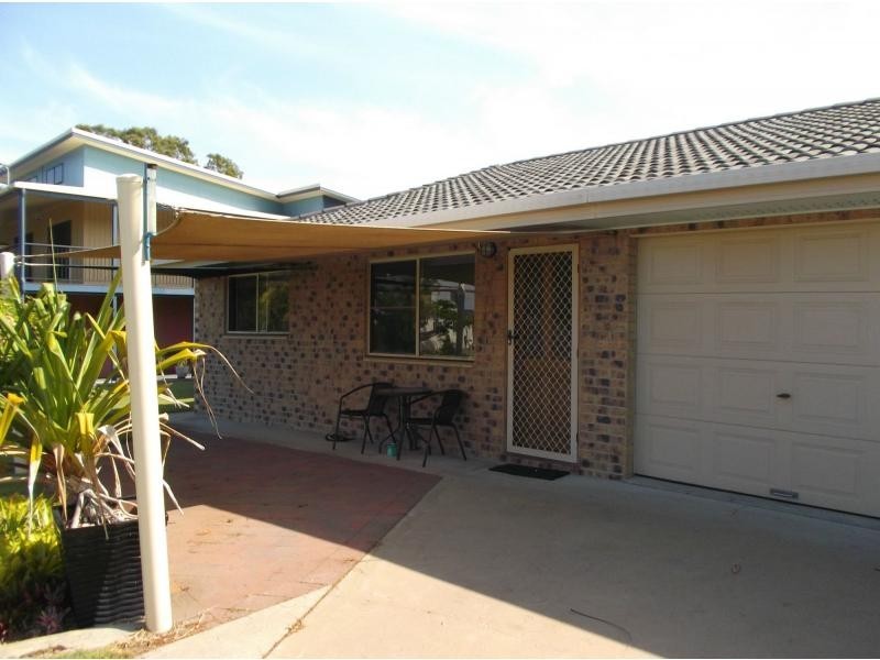 14 Fifth Avenue, Woodgate QLD 4660