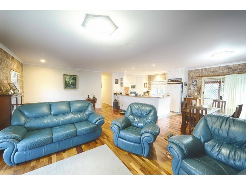 7 Snapper Court, Woodgate QLD 4660