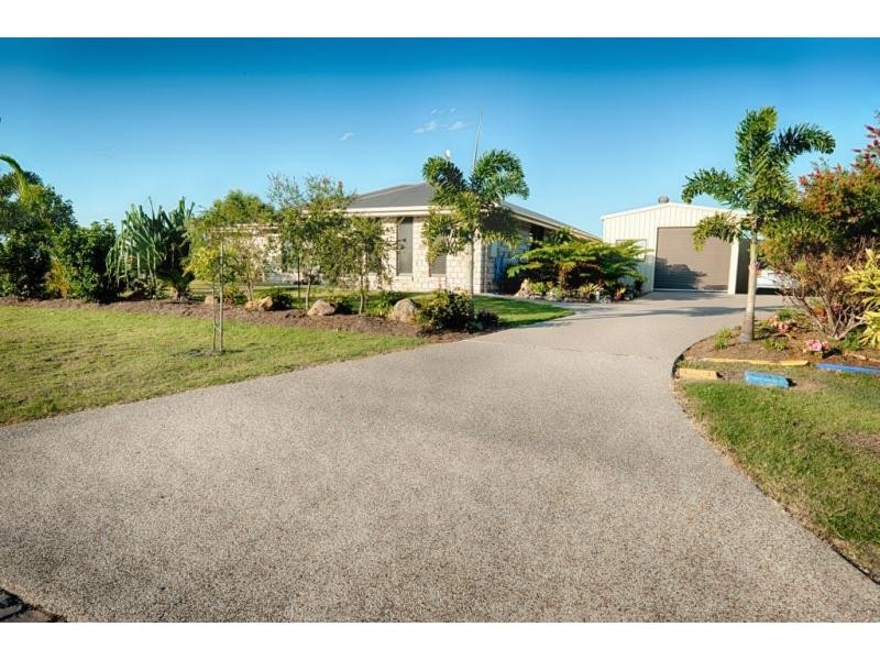 2 Honeyeater Court, Woodgate QLD 4660