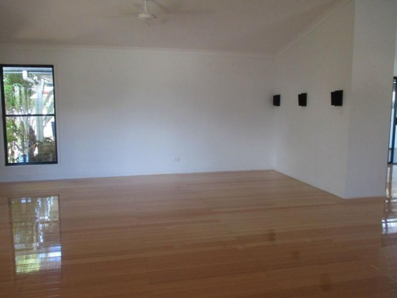 10 Grevillea Court, Woodgate QLD 4660