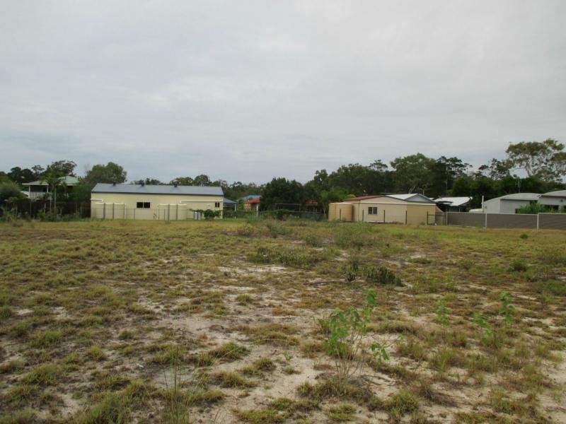 9 Macadamia Court, Bundaberg Regional Council, Woodgate QLD 4660
