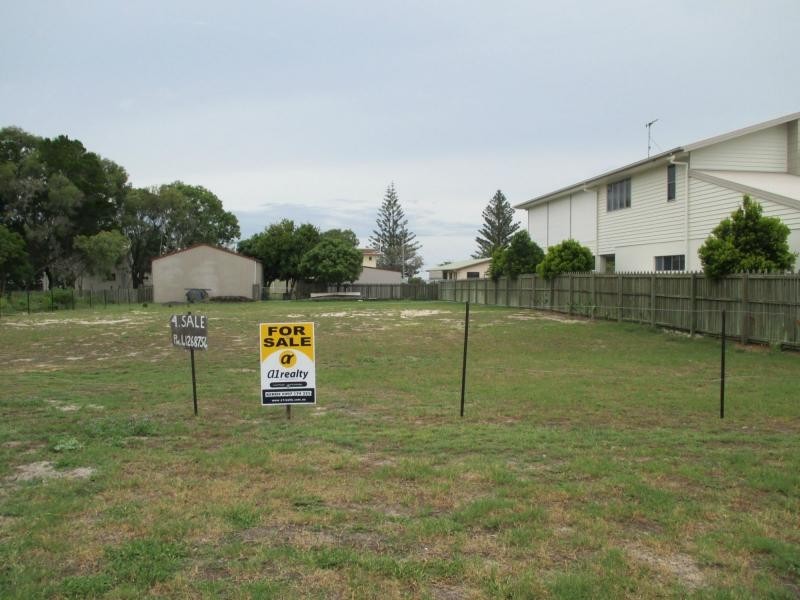 18 Hibiscus Court, Woodgate QLD 4660