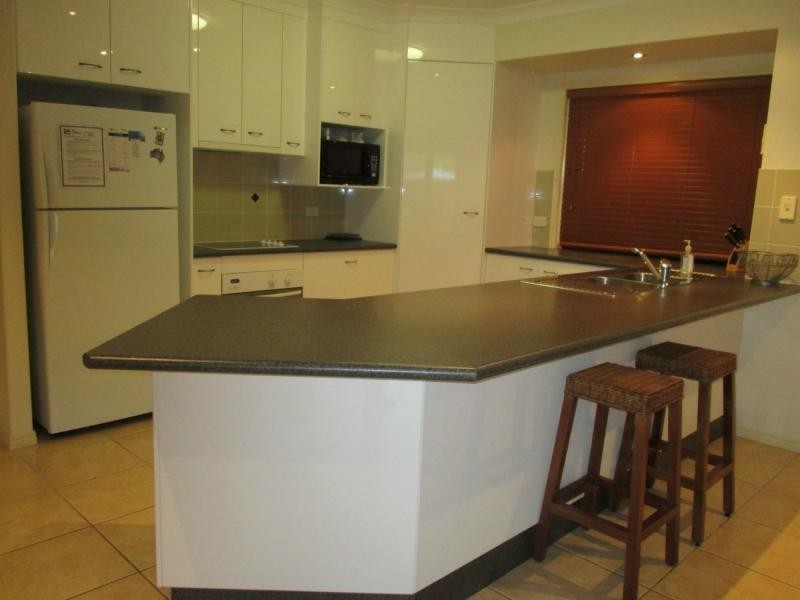 5 Driftwood Place South, Woodgate QLD 4660