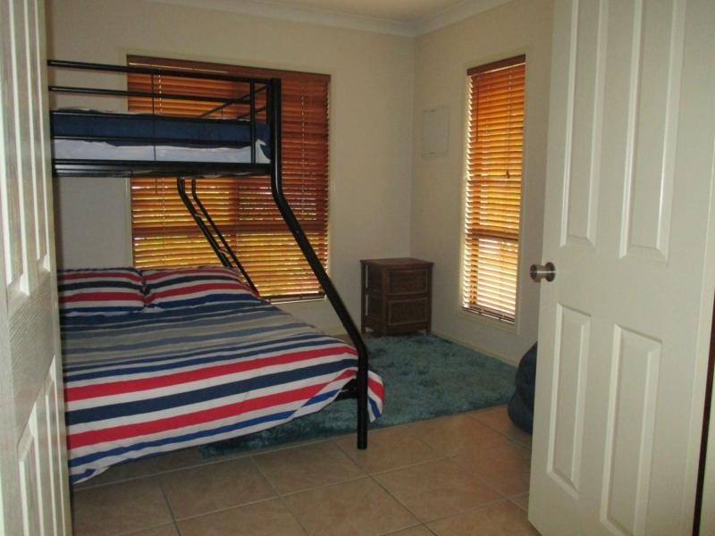 5 Driftwood Place South, Woodgate QLD 4660