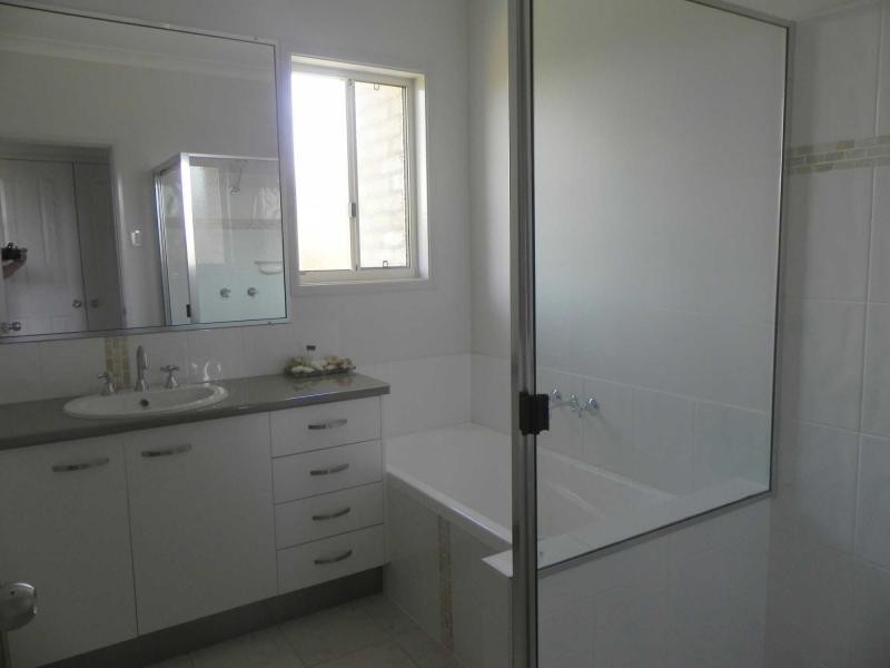 3 Honeyeater Court, Woodgate QLD 4660