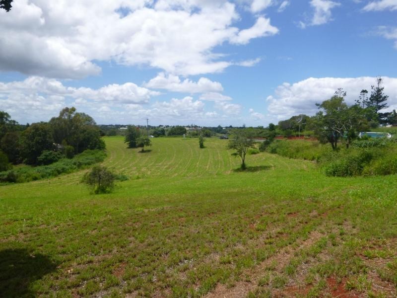 16 Old Creek Road, Childers QLD 4660