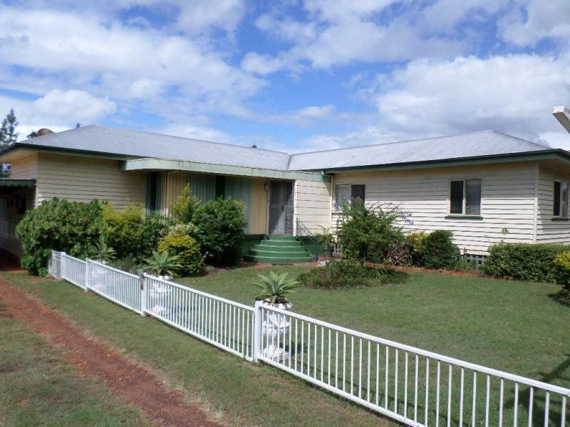 182 Churchill Street, Childers QLD 4660