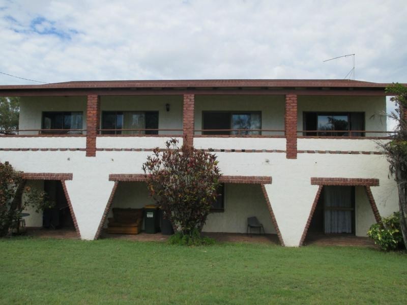 194 Esplanade, Woodgate QLD 4660