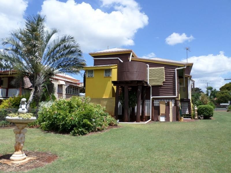 23 West Street, Childers QLD 4660