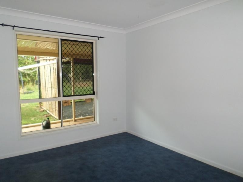 18 Huxley Road, Childers QLD 4660