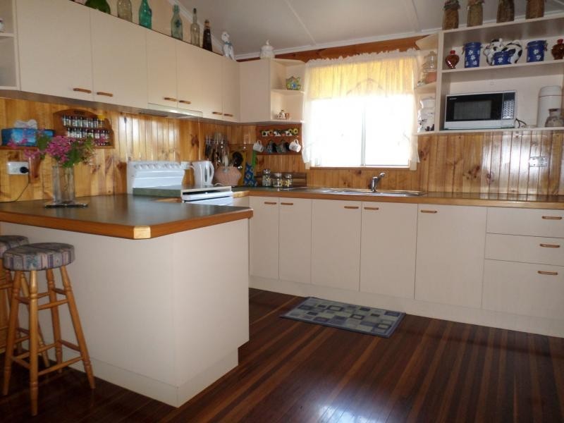 76 Nissens Lane, Childers QLD 4660