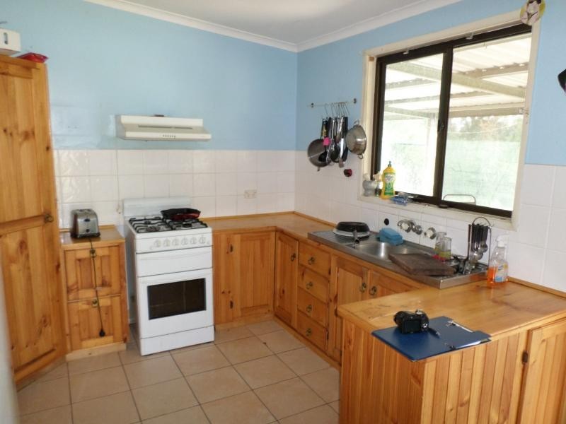 220 Adies Road, Isis Central QLD 4660