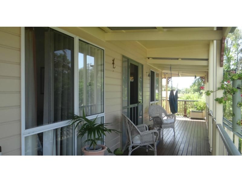 55 Mackerel Street, Woodgate QLD 4660