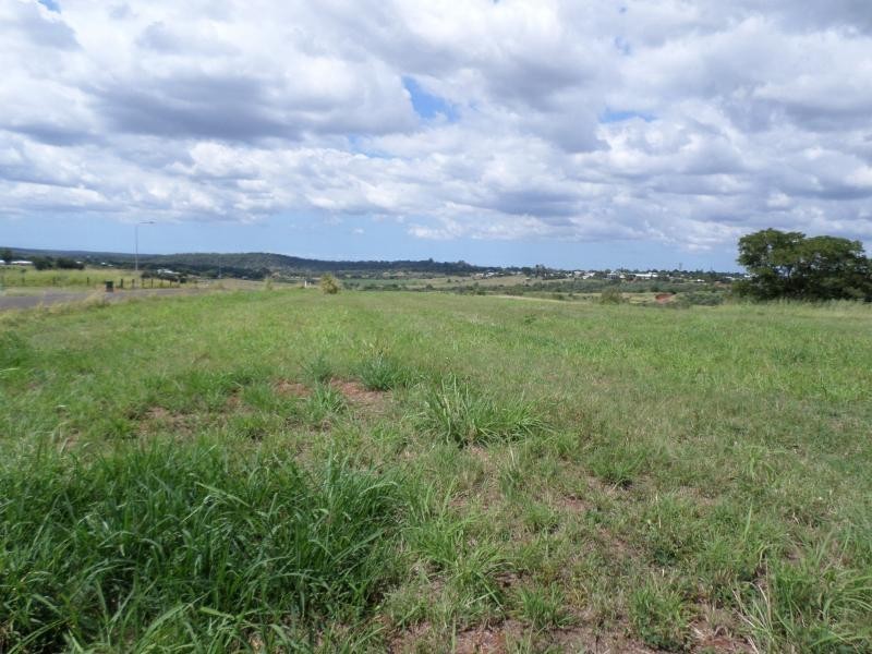 4 Outlook Drive, Childers QLD 4660