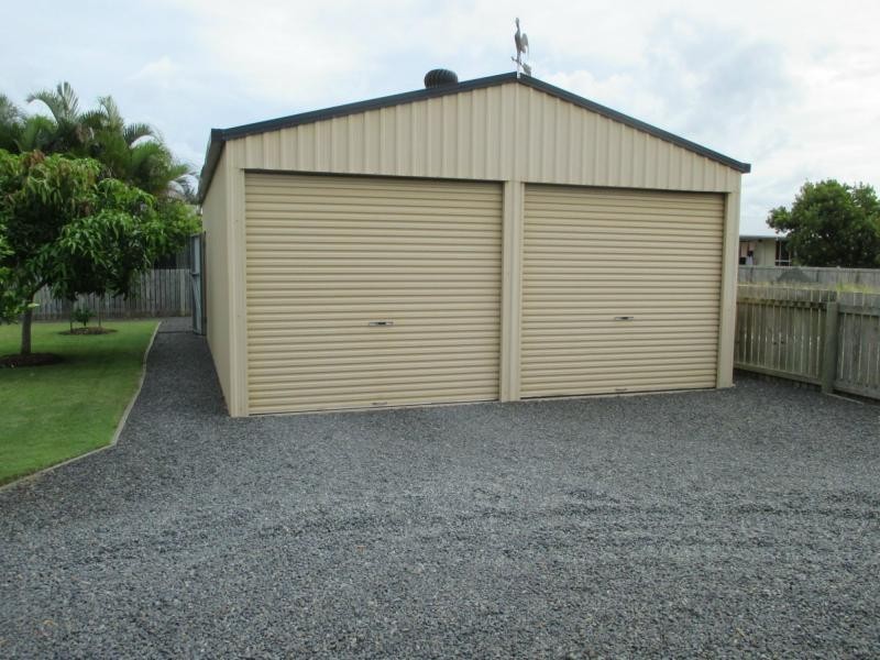 2 Sunset Avenue, Woodgate QLD 4660