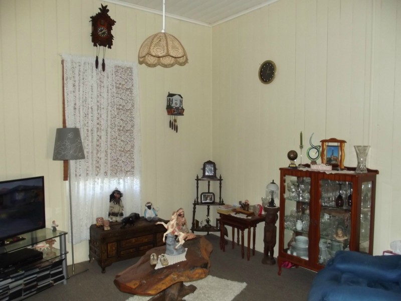 18 Frederick Street, Biggenden QLD 4621