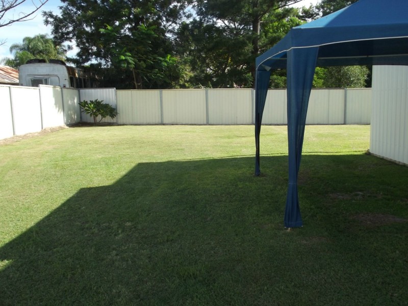 18 Frederick Street, Biggenden QLD 4621