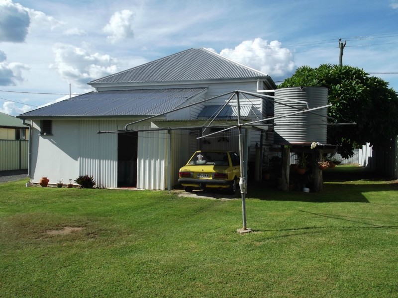 18 Frederick Street, Biggenden QLD 4621