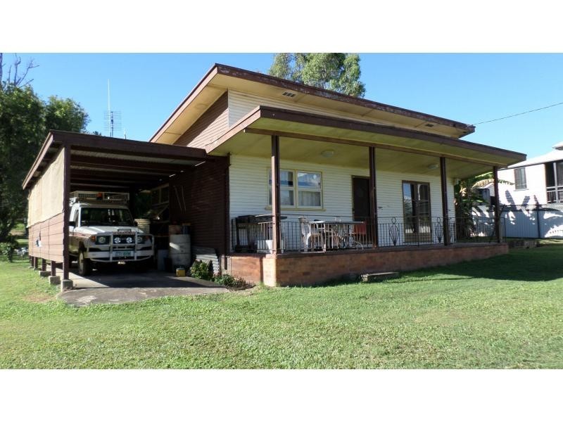 1 Pleash Street, Apple Tree Creek QLD 4660