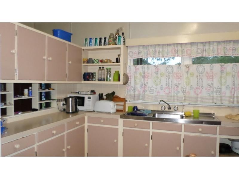 1 Pleash Street, Apple Tree Creek QLD 4660