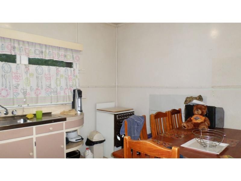 1 Pleash Street, Apple Tree Creek QLD 4660