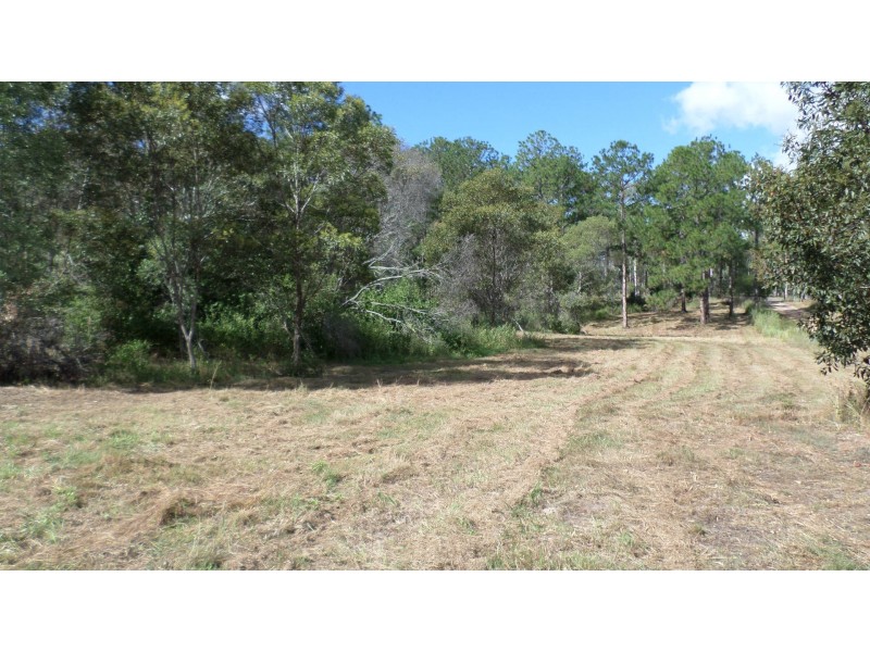 216 Rainbows Road, South Isis QLD 4660