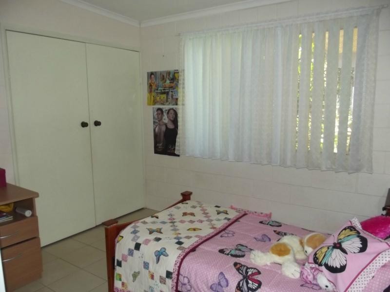 11 Churchill Street, Childers QLD 4660