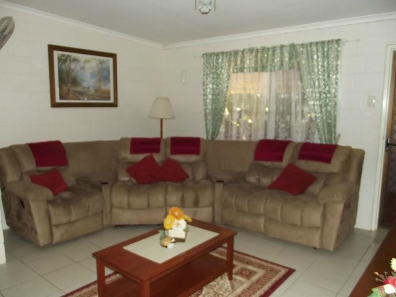 11 Churchill Street, Childers QLD 4660