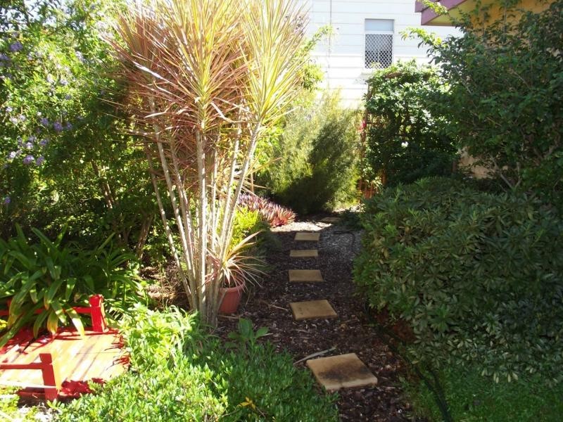 11 Churchill Street, Childers QLD 4660