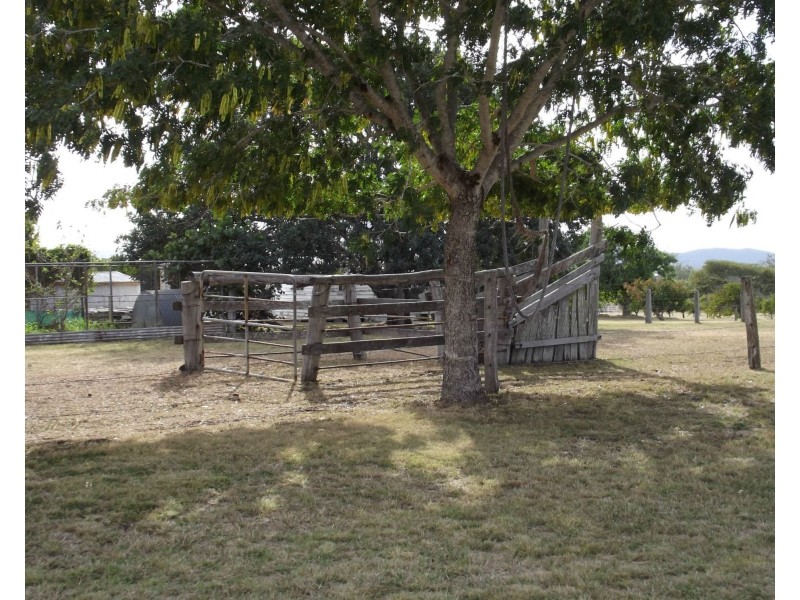 64 Bluff View Road, Biggenden QLD 4621