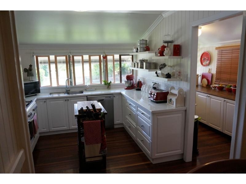 149 Thompson Road, Childers QLD 4660