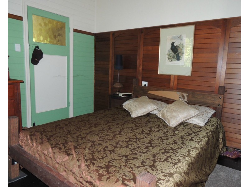 82 Abington Road, Abington QLD 4660