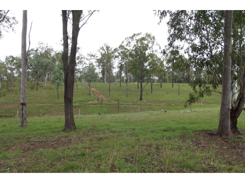 211 Railway Road, Booyal QLD 4671