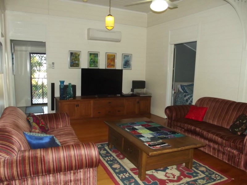 34 North Street, Childers QLD 4660