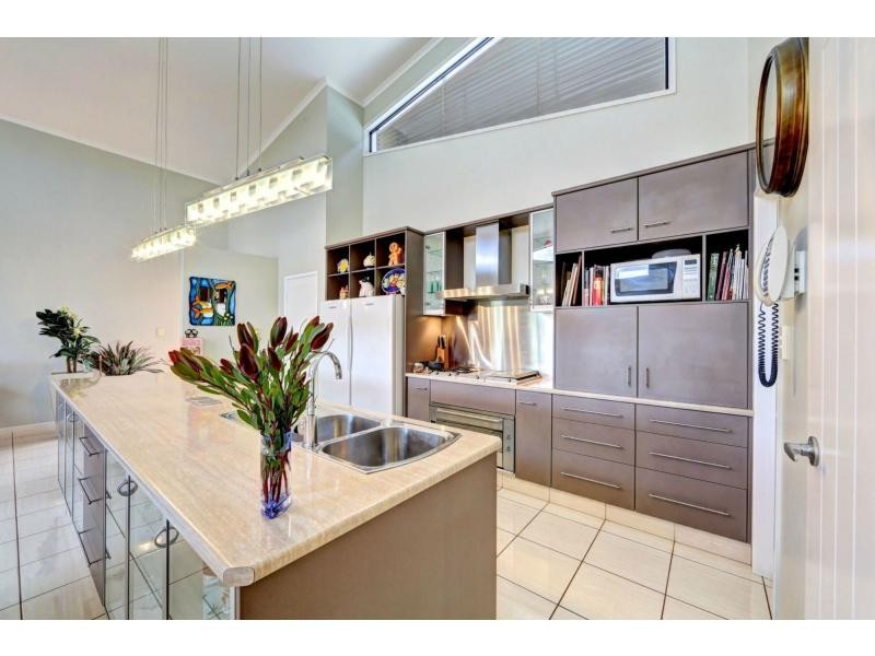 38 Huxley Road, Childers QLD 4660