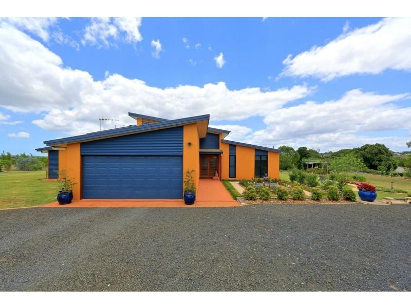 38 Huxley Road, Childers QLD 4660