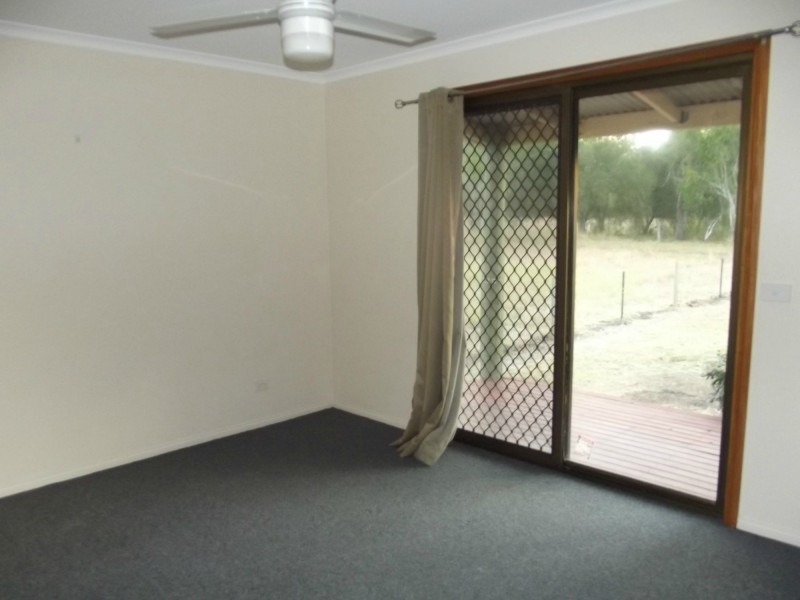 36 Main Street, Dallarnil QLD 4621