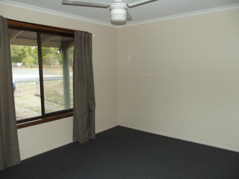 36 Main Street, Dallarnil QLD 4621