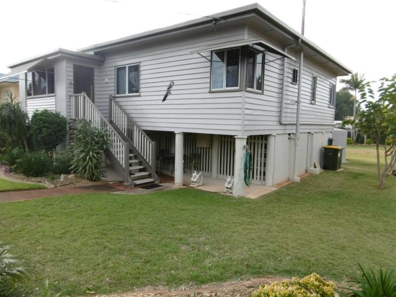 17 West Street, Childers QLD 4660