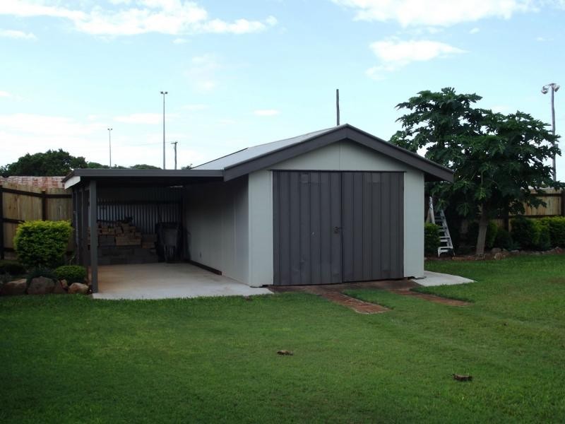17 West Street, Childers QLD 4660