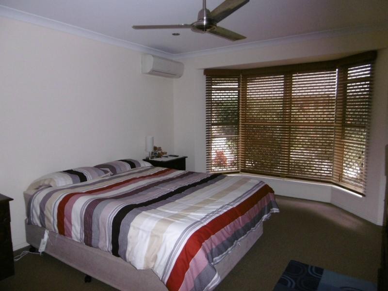 2/40 Macrossan Street, Childers QLD 4660