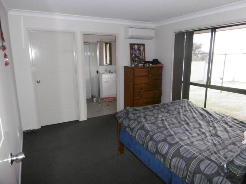 27 Pioneer Avenue, Childers QLD 4660