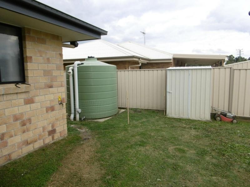 27 Pioneer Avenue, Childers QLD 4660