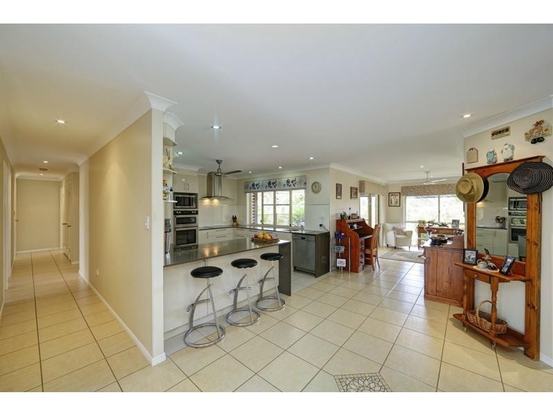 58 Mullers Road, Redridge QLD 4660