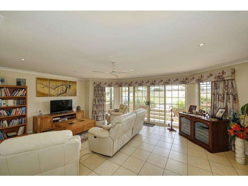 58 Mullers Road, Redridge QLD 4660