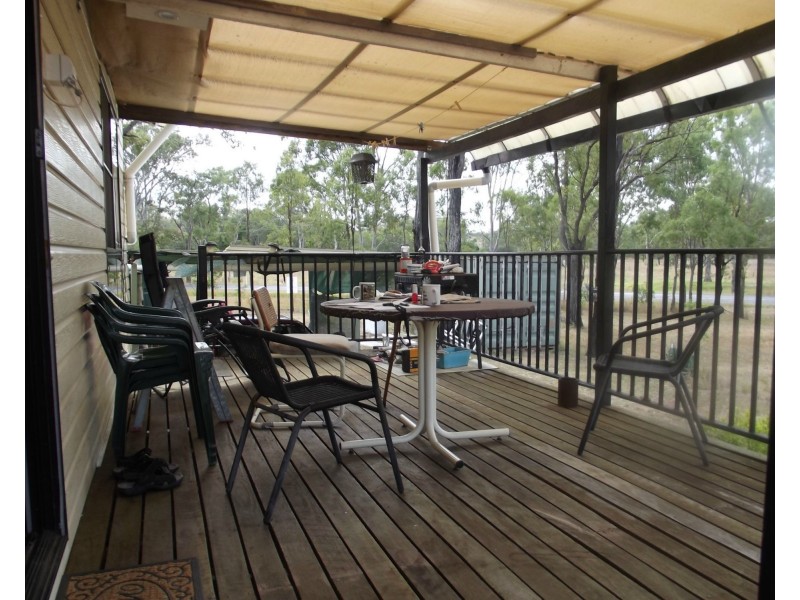 4 Queen Street, Dallarnil QLD 4621