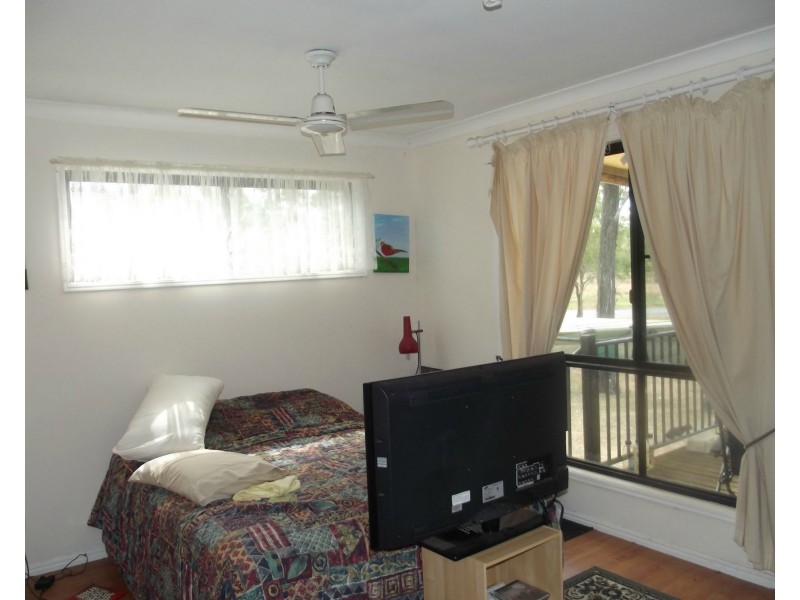 4 Queen Street, Dallarnil QLD 4621