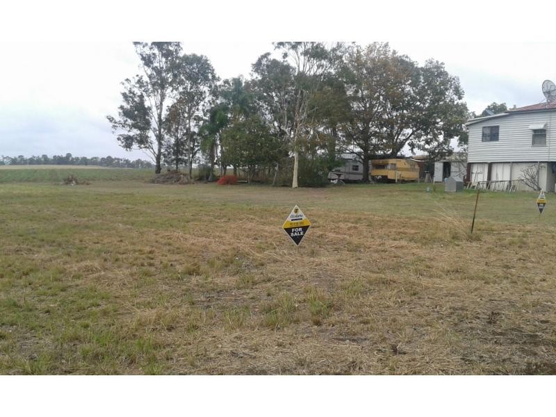 18 Causeway Road, Booyal QLD 4671