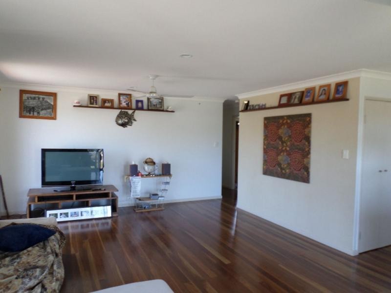 27 Steley Street, Buxton QLD 4660