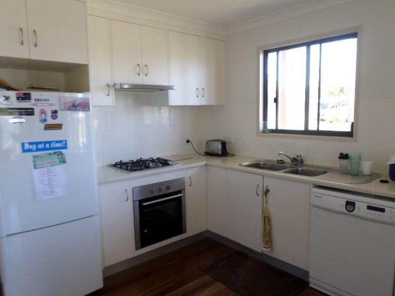 27 Steley Street, Buxton QLD 4660